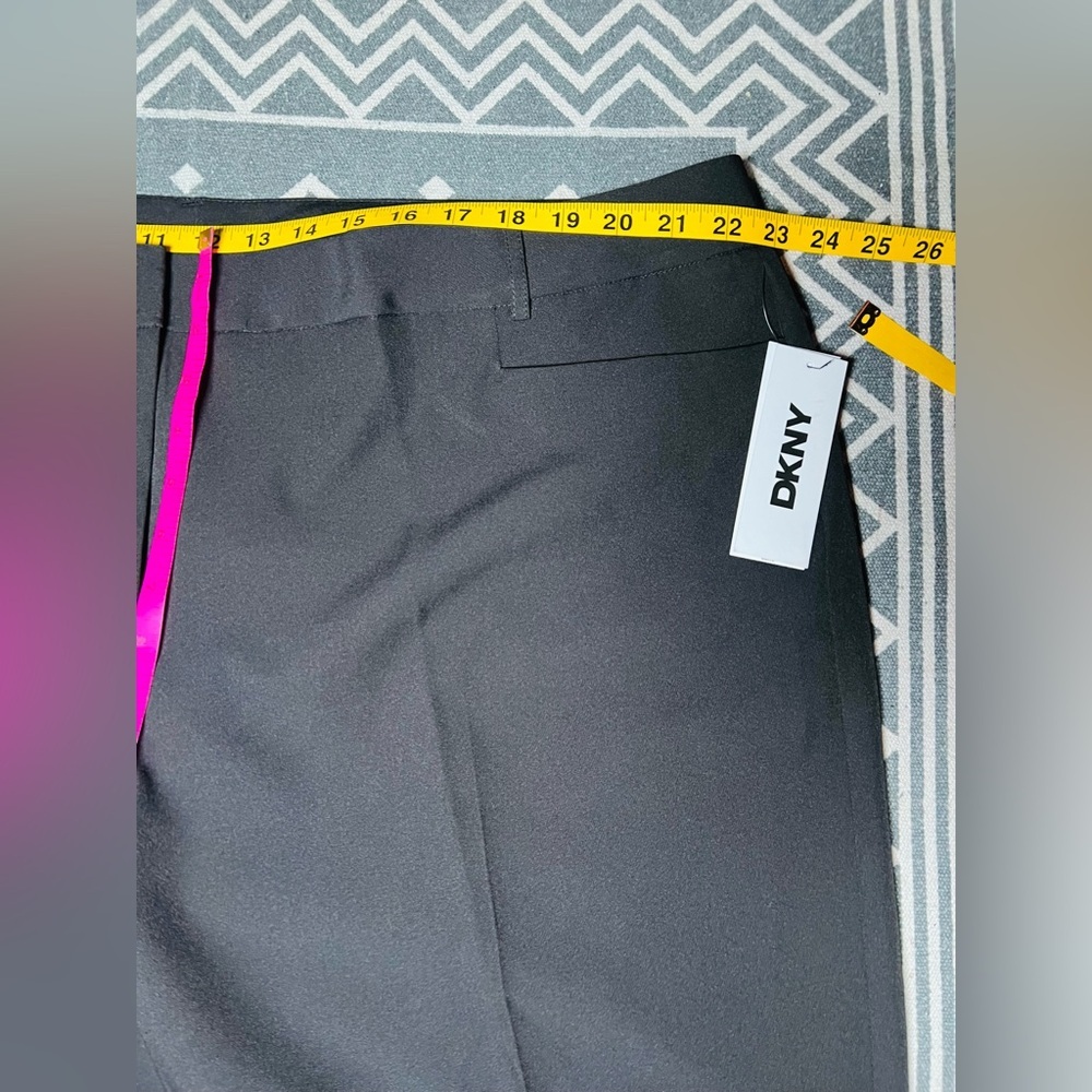 DKNY Sullivan St slash pocket flare fit Elegant Black Dress Pants women’s 20W - Picture 3 of 10